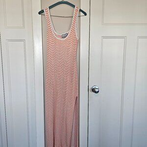 RNWY Open Back Slit Crochet Summer Cover up